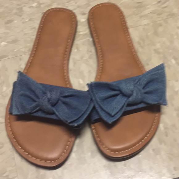 Sandals - Picture 1 of 1